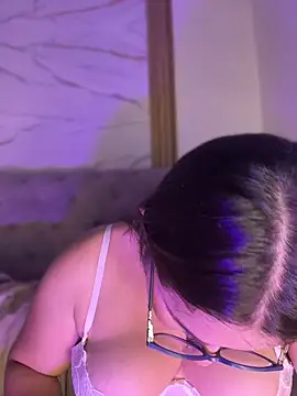 mia_khalaf1 live cam on StripChat