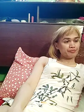QueenSoreal webcam
