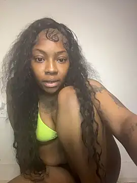 Cocochanel4567 live cam on StripChat