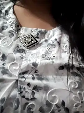 sumansharma02 live cam on StripChat