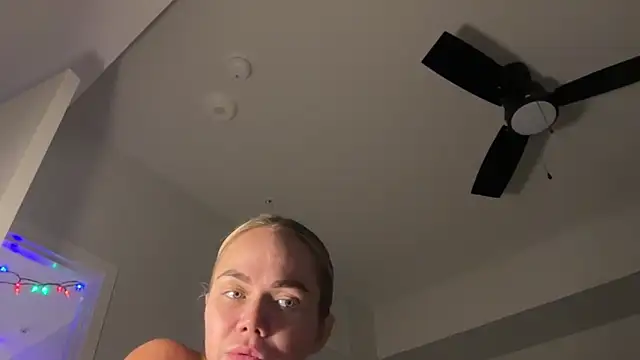 ElenaErickson webcam