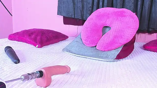 cloe_bridgee webcam