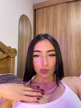 Watch Maddy_Jones live on EroticFlix - High definition streams