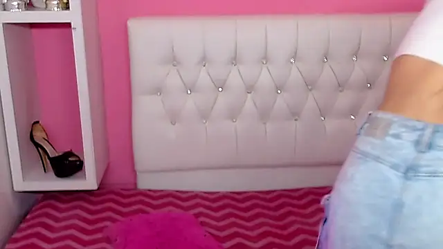 x_isabella_x webcam