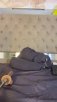 Watch Luna_Tylor live on EroticFlix - High definition streams