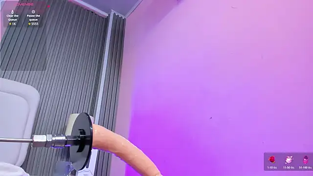 lia_sucker webcam