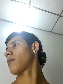 ZADQUIELHOT webcam