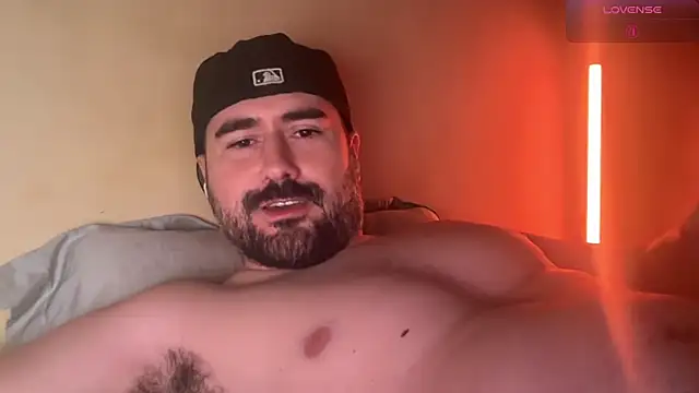 DominantTheo live cam on StripChat