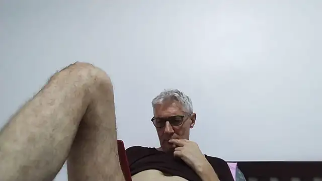 BIGUNCUTHARDCOCK webcam