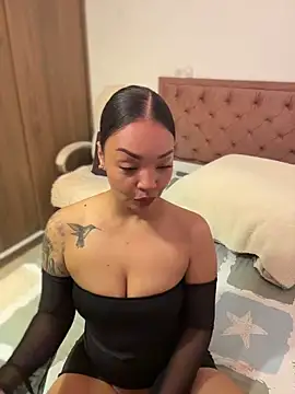 JennLeMoka webcam