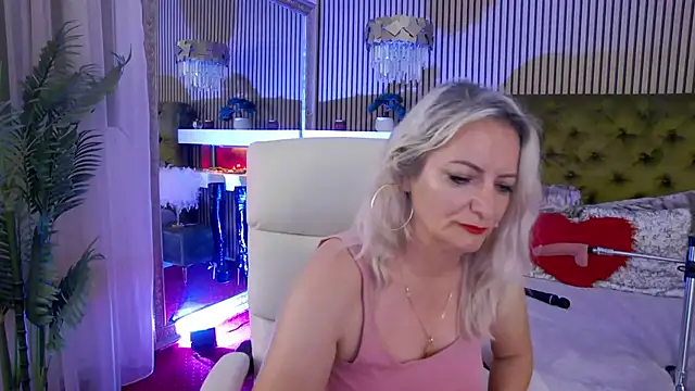 LadyTouch webcam