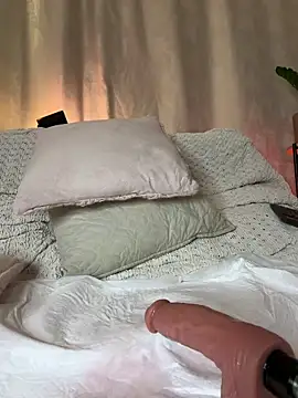 ameliaa_lov3 (F milf) - squirt💦💦💦💦