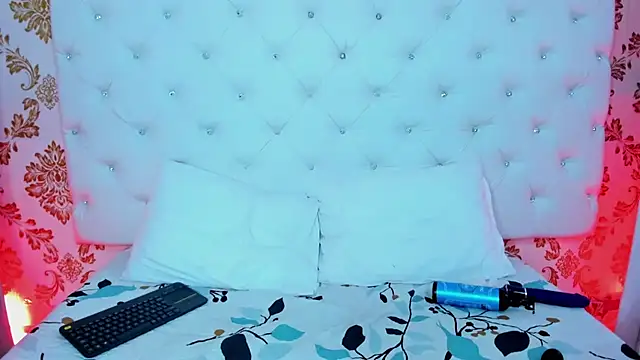Watch pinky__bunny live on EroticFlix - High definition streams