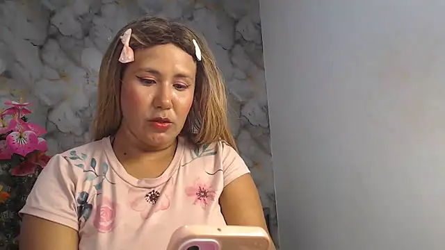 brown_halos webcam