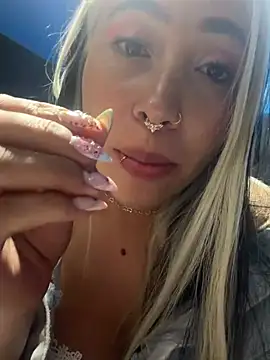 ManuelaVeeleez webcam