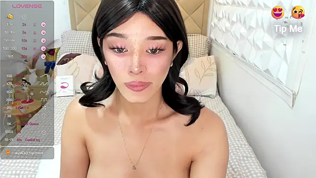 TsHeartXxx webcam