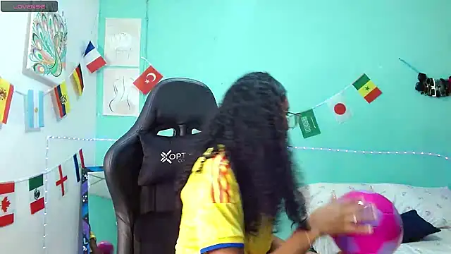 sensitive_brunette webcam