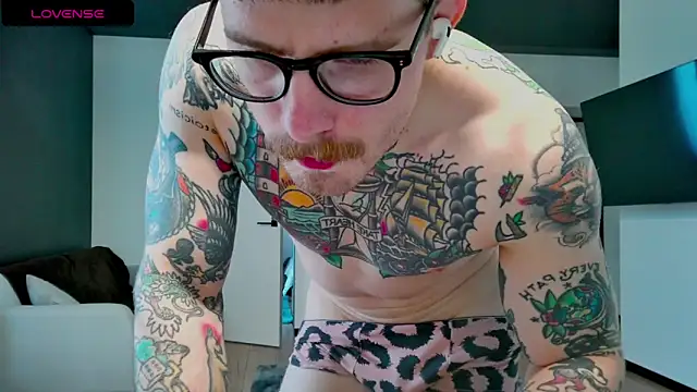 white_King9999 webcam
