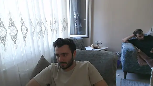 handsomeee04 webcam