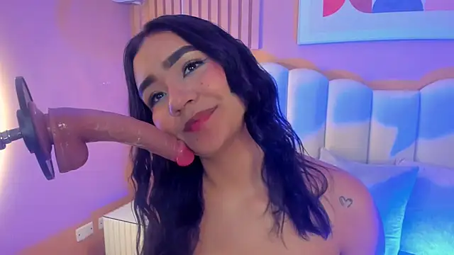 Watch noa_moon live on EroticFlix - High definition streams