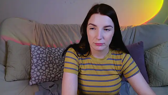 Watch AliceChanel live on EroticFlix - High definition streams