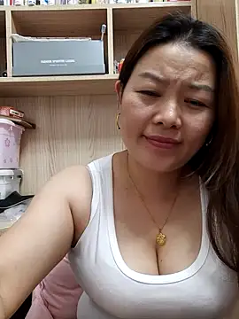 Watch Jennie_dogy live on EroticFlix - High definition streams