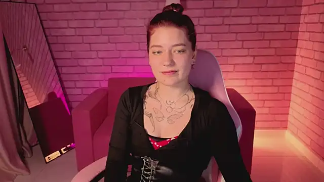 Nikki_Gringer webcam