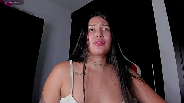 Sweet_milk2 live cam on StripChat