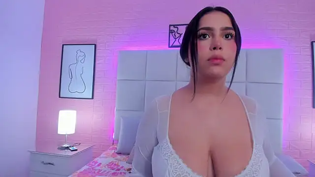 chloe_parker_ webcam
