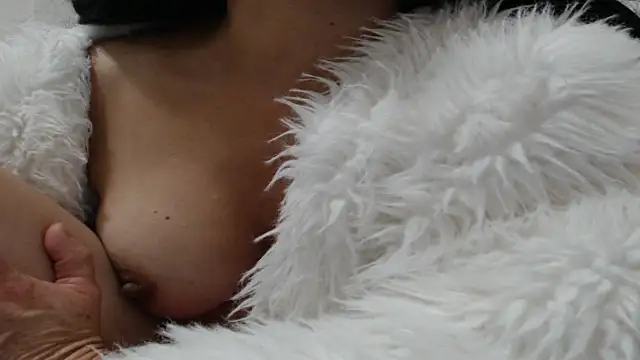 sweet_luana live cam on StripChat