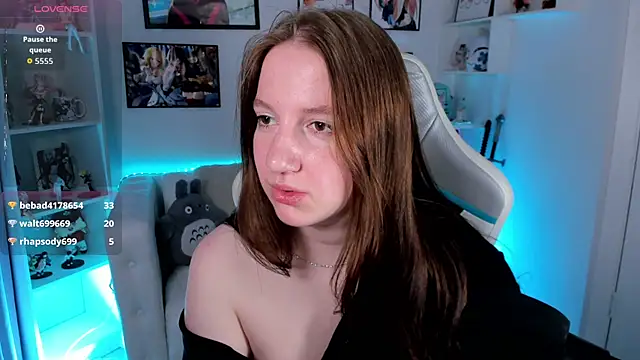 Elisabeth_Binder live cam on StripChat