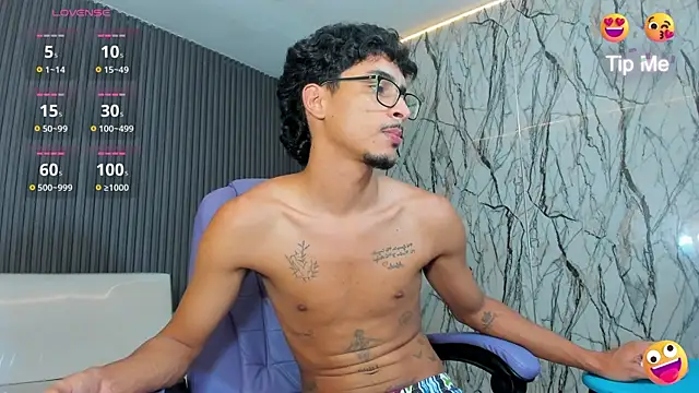 allens_joe live cam on StripChat