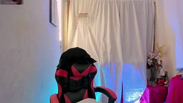 aurorarojas's live room