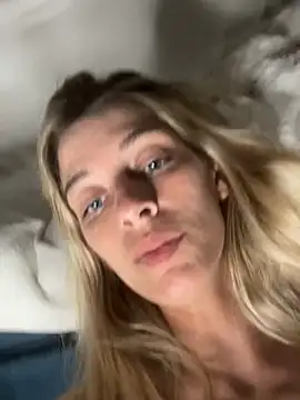 Bellalolahot