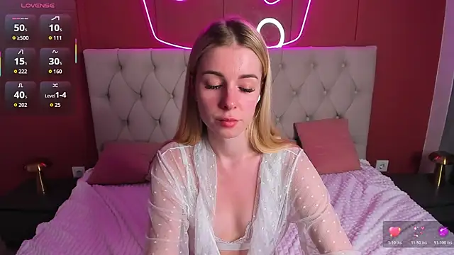Watch Emily_Magnificent live on EroticFlix - High definition streams