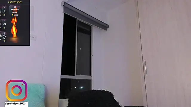 DerekOlsen live sex cam