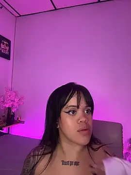 SussyRoxy_ webcam