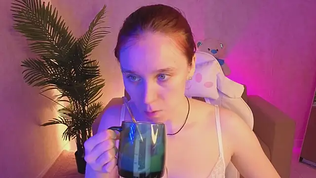 SweetieBlush webcam