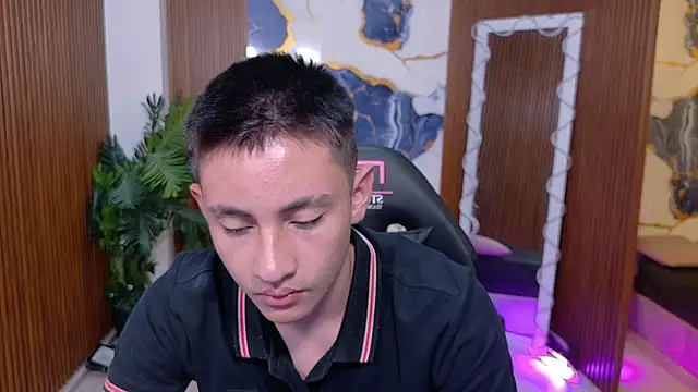 Andres_Tay live cam on StripChat