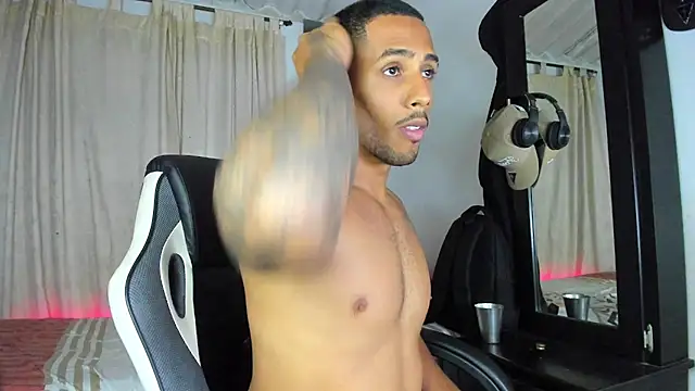 LucasWatsonnn webcam