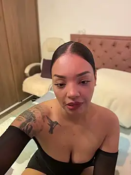 JennLeMoka webcam