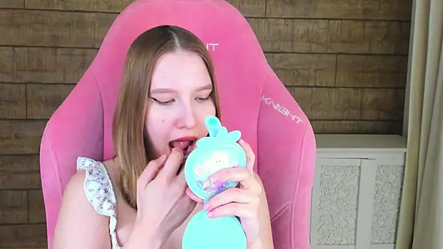 LiliLinn webcam
