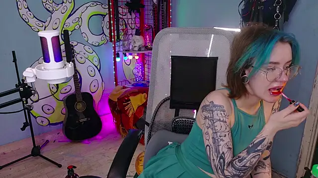 Cumpotik_Eve webcam