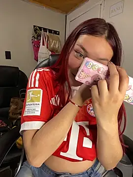Karen18_boobs webcam