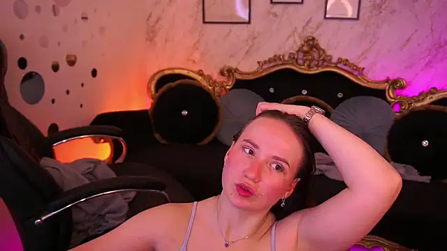 SofieBloom webcam