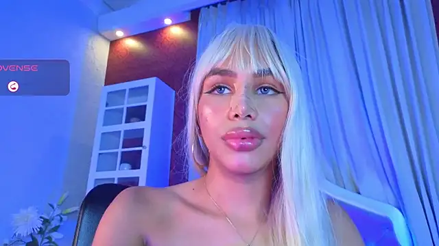 KristinaGriner webcam