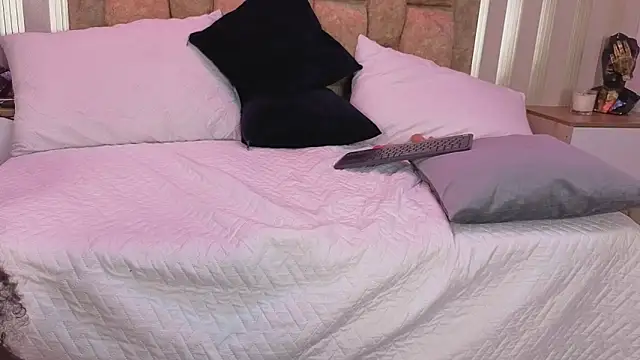 lilith_pink__ webcam