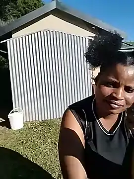 JuicyHoney_01 webcam