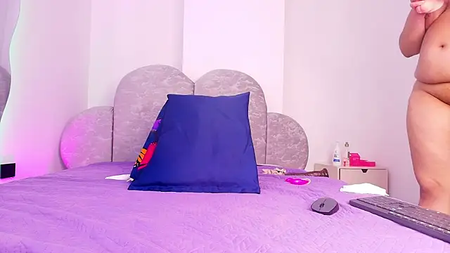 flor_cy (F young) - show anal rich squirt and dp