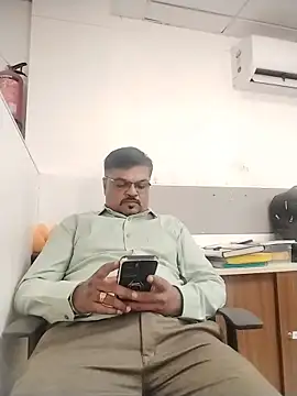 Desi_Lodo_Gujju_Boy webcam